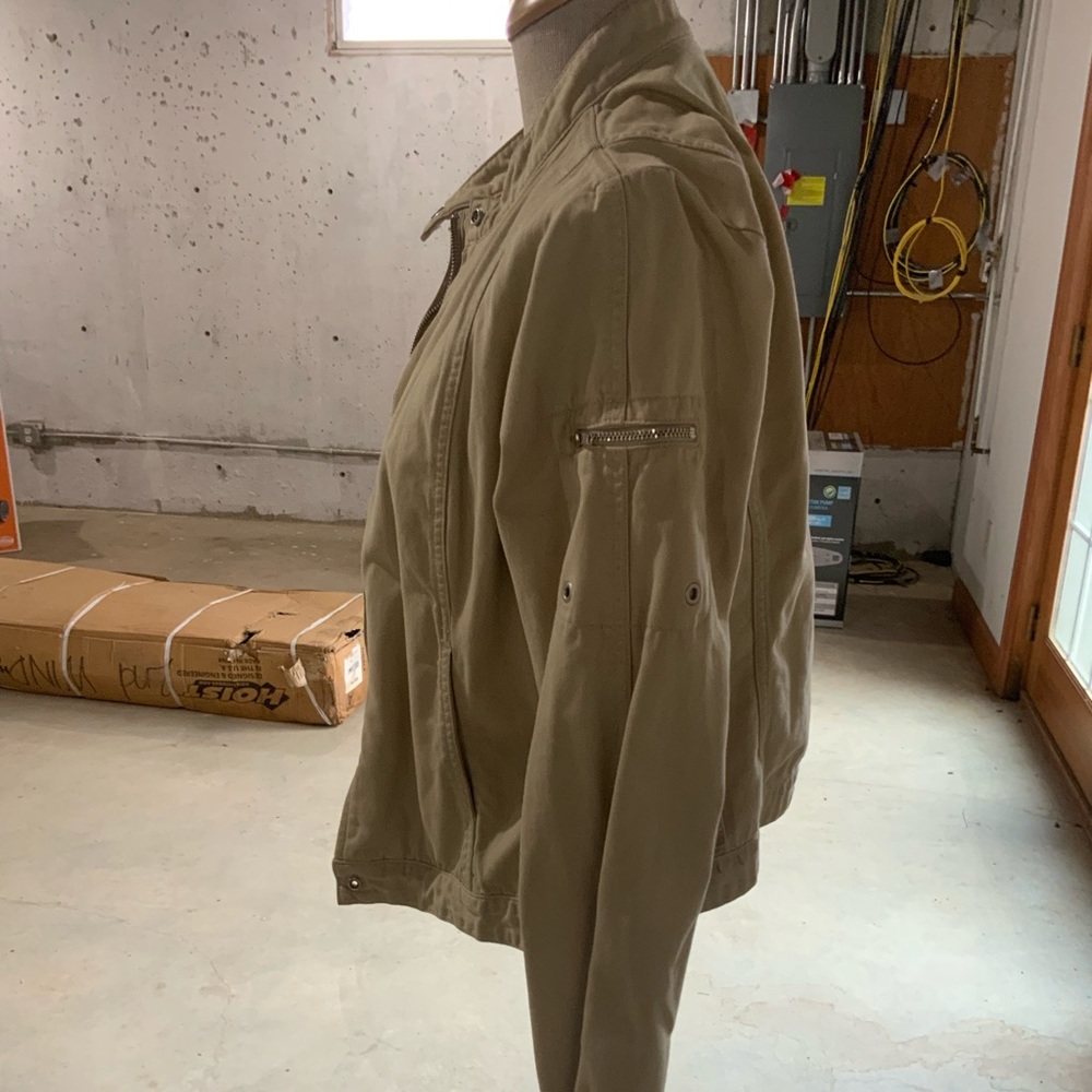 Cream jacket - Picture 2 of 6